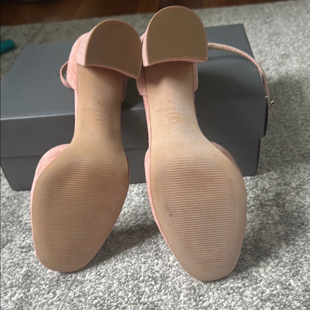 Ann Taylor Pink Suede Women's Heels - Picture 3 of 4